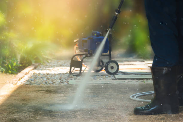 Best Patio and Deck Pressure Washing  in Fontana, CA